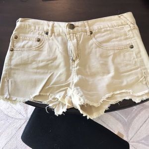 Yellow Free people jeans shorts size 28